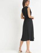 rosa Rochie Trapezoidală Neagră cu Curea Legată Brystia