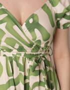 rosa Rochie Verde din Vâscoză cu Decolteu Petrecut și Curea din Material cu Elastic în Talie Vikailla