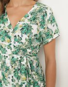 rosa Rochie verde viscoză cu croi evazat cu elastic în talie și cordon din material Vikletta
