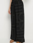 rosita Set Negru cu In și Vâscoză Cămașă și Pantaloni cu Model Geometric Fevoline