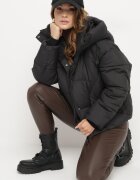 rosse line Geacă Neagră Matlasată cu croi tip cutie cu glugă și șnururi Hediana