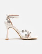  Sandale Albe cu toc cui cu Barete Elegante și Decorațiuni Florale cu Zirconii Hanalirae