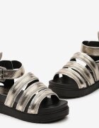  Sandale Gladiator Aurii cu Fermoare Decorative pe Bretele Nrea