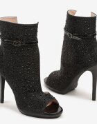  Sandale Negre cu toc stiletto cu zirconii și decupaj pe carâmb Selithria