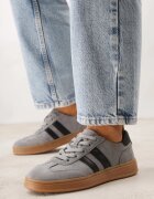 santorio Adidași Gri din piele și Curele Decorative Zelisei