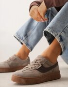 santorio Sneakers bej din piele întoarsă în stil tenisi clasici cu branț din piele Riosera