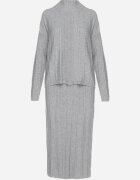  Set din tricot gri cu vâscoză cu textură în relief pulover cu guler semi-înalt și fustă Atteris