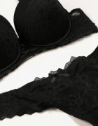  Set Negru de Lenjerie Sutien Push-Up și Chiloți tanga cu dantelă Aurorra