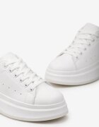  Sneakers Alb-Aurii cu Perforație Delicată și Ursuleț de cauciuc la Șireturi Zephra