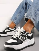  Sneakers Alb-Negru pe Talpă Groasă cu Aplicație Abstractă Cadisa