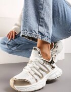  Sneakers Aurii cu Inserții Decorative și Talpă Embosată Adlenavia