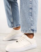 Sneakers Bej cu Perforație pe Vârf Elletia