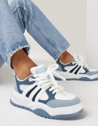  Sneakerși albastre cu sclipici și perforație Kimelle