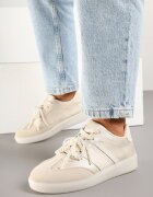  Sneakerși Bej în Stil de Adidași Clasici cu Ornamente de Perle Nalarie