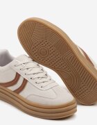  Sneakerși Gri în stilul Tenisilor Clasici pe Platformă Reliefată Lisanelia