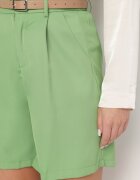 sophyline Pantaloni scurți Elegante Verde cu Vâscoză cu O curea suplimentară cu cataramă Resella