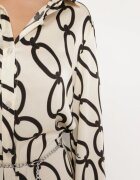 sophyline paris Rochie Bej deschis cu model geometric din material satinat cu lănțișor metalic Nastar