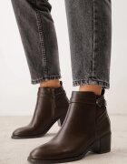 super mode Botine elegante cu toc gros cu inserție elastică și curea cu cataramă Danla Maro