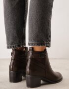 super mode Botine elegante cu toc gros cu inserție elastică și curea cu cataramă Danla Maro