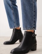 super mode Botine elegante cu toc gros cu inserție elastică și curea cu cataramă Danla Negre