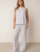 sweet&girl Compleu de vară din bumbac și in pantaloni și bluză cu detaliu împletituri Domia Albastru deschis