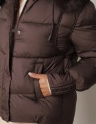 swest Geacă matlasată de iarnă cu glugă și guler cu blană Savolim Mov închis