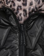 swest Vestă fără mâneci cu două fețe matlasată și cu glugă pe cealaltă parte animal print Estefana Neagră