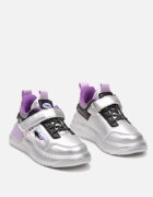 szixth june Adidași Sport Argintii-Violet cu Branț din Piele cu Închidere cu Scai și Șireturi Suplimentare cu Aplicație Decorativă Biolessa