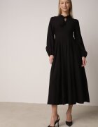 unigirl Rochie Neagră de Viscoză Plisată cu Cordon Asorrise
