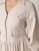 unigirl Rochie tip cămașă bej din bumbac și viscoză cu imitație de buzunare Biriala