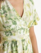 unigirl Rochie Verde cu Decolteu Petrecut cu Viscoză cu Flori Sovedia