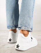 vices Adidași Alb-Negri pe Talpă Groasă Decorați cu o Stea Fenalia