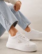 vices Adidași Albi cu Talpă Groasă și Striații Decorați cu o Steluță Natevia