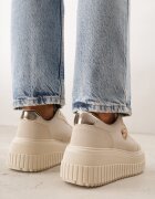 vices Adidași Bej pe Talpă Striată Decorați cu Aplicație Elegantă Lunatea