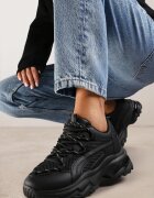vices Adidași Negri pe Talpă Reliefată cu Șireturi Decorative și Inserții din Plasă Xerxia