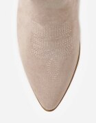 vices Botine Bej deschis cu toc stil cowboy cu broderie Nelithraea