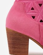 vices Botine Fucsia cu toc stil cowboy decorate cu model ajurat Zelori