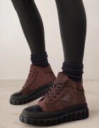 vices Botine Maro