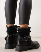 vices Botine Negre