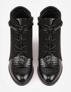 vices Botine Negre Ghete cu toc Decorate cu cataramă și cu efect lăcuit Medvira