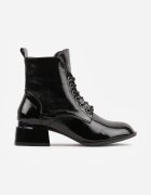 vices Botine Negre Lăcuite cu Toc Bloc cu Ornament Geometric și Șireturi Falassea