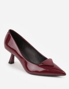 vices Pantofi stiletto bordeaux lăcuiți vârf tip rață cu aplicație triunghi Tromella