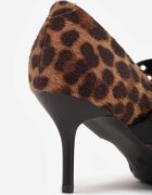 vices Pantofi stiletto leopard cu branț din piele decorați cu ținte Aribene
