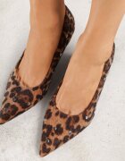 vices Pantofi Stiletto leopard cu toc cui cu branț din piele decorați cu ținte și cataramă Rilisea