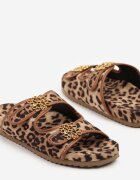 vices Papuci leopard cu decorațiune metalică și două barete Maithiana