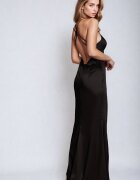 vices Rochie de Satin Neagră Maxi cu fermoar ascuns cu bretele subțiri Jermela