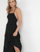 vices Rochie Maxi Neagră pe bretele subțiri cu legătură la spate decorată cu volane Beatrics