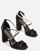 vices Sandale Negre cu Toc cu Barete cu Zirconiu Saresse