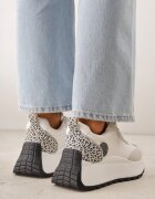vices Sneakerși albi cu Talpă Groasă cu Model de Leopard și Aplicație Selarisa