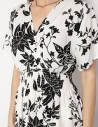 wei wei Rochie Lungă Alb-Negru cu Top Petrecut cu Imprimeu Floral Solmare